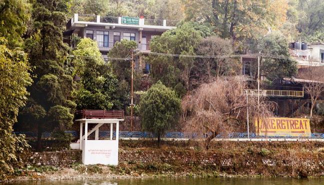 The Lake Retreat
