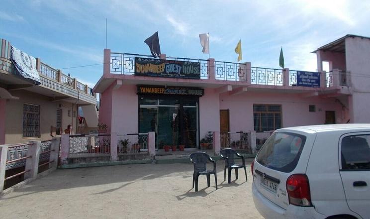 Yamandeep Guest House